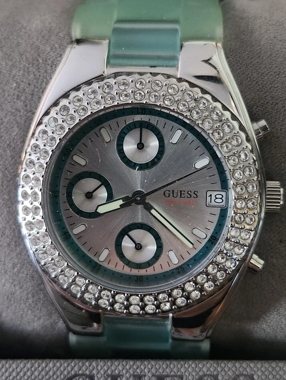 NIB GUESS Chronograph Swarovski Crystal Bezel Aqua Green Strap-